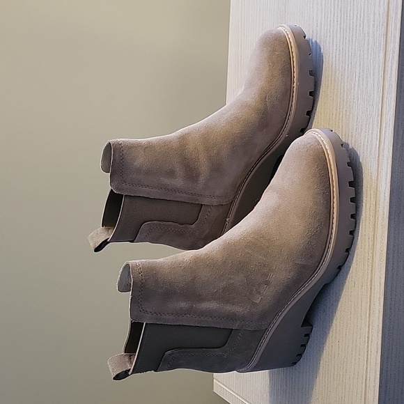 Dolce Vita Shoes - dolce vita suede Slip-On Booties